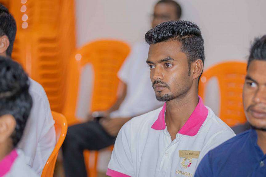 ދުނިޔޭގެ ޒުވާނުންގެ ދުވަސް ފާހަގަކުރަން ސަން ސިޔާމް ވިލުރީފުގައި ބޭއްވި ހަރަކާތްތަކުގެ ތެރެއިން -- ސަން ފޮޓޯ