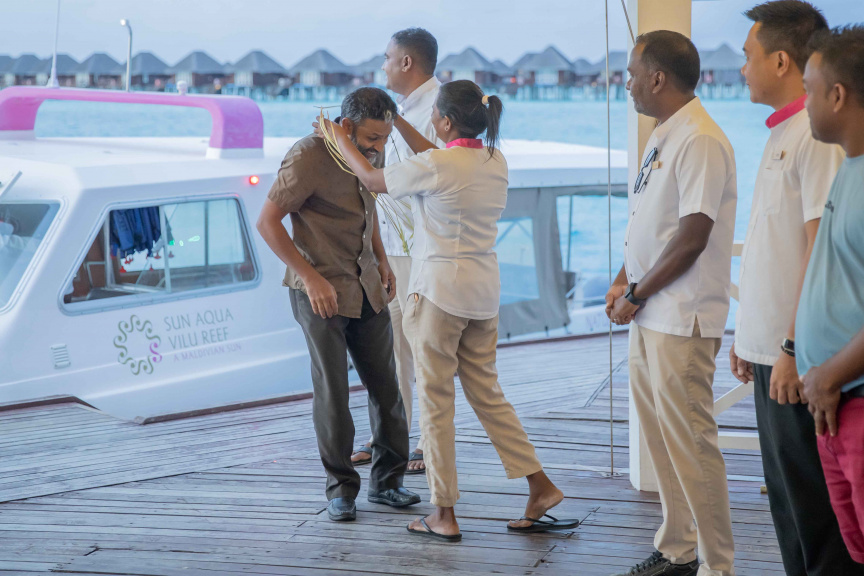ދުނިޔޭގެ ޒުވާނުންގެ ދުވަސް ފާހަގަކުރަން ސަން ސިޔާމް ވިލުރީފުގައި ބޭއްވި ހަރަކާތްތަކުގެ ތެރެއިން -- ސަން ފޮޓޯ