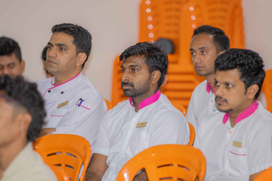 ދުނިޔޭގެ ޒުވާނުންގެ ދުވަސް ފާހަގަކުރަން ސަން ސިޔާމް ވިލުރީފުގައި ބޭއްވި ހަރަކާތްތަކުގެ ތެރެއިން -- ސަން ފޮޓޯ