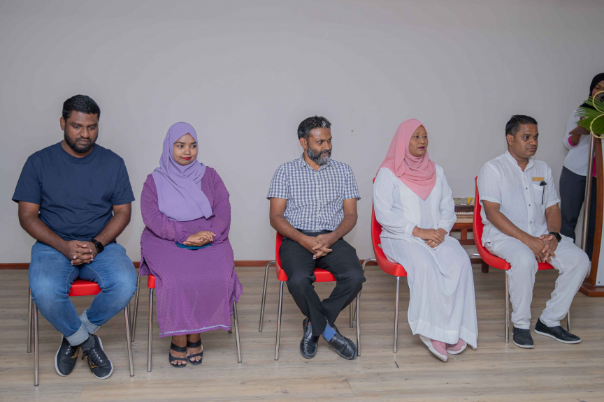 ދުނިޔޭގެ ޒުވާނުންގެ ދުވަސް ފާހަގަކުރަން ސަން ސިޔާމް ވިލުރީފުގައި ބޭއްވި ހަރަކާތްތަކުގެ ތެރެއިން -- ސަން ފޮޓޯ