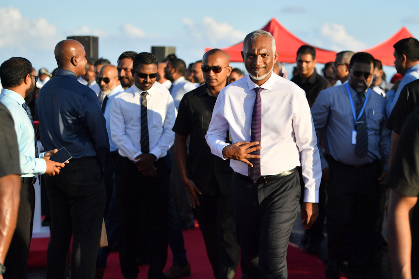 ފުށިދިއްގަރު ފަޅު ހިއްކަން ފެށުން: މަޝްރޫއު ފެށުމުގެ ރަސްމިއްޔާތުގައި ރައީސް -- ފޮޓޯ/ ރައީސް އޮފީސް  
