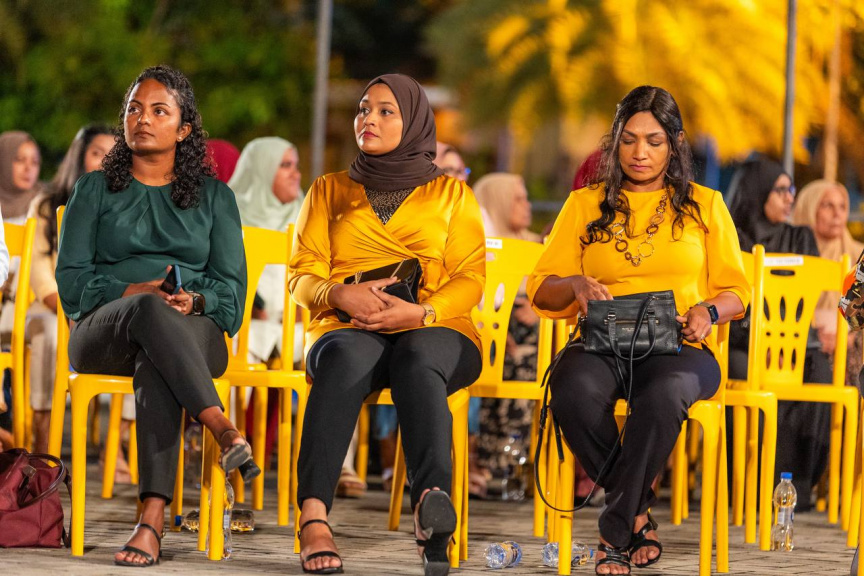 އެމްޑީޕީން ބޭއްވި ޖަލްސާއާއި ގައުމީ މަޖިލީހުގެ ބައްދަލުވުމުގެ ތެރެއިން -- ސަން ފޮޓޯ/ މޫސާ ނަދީމް