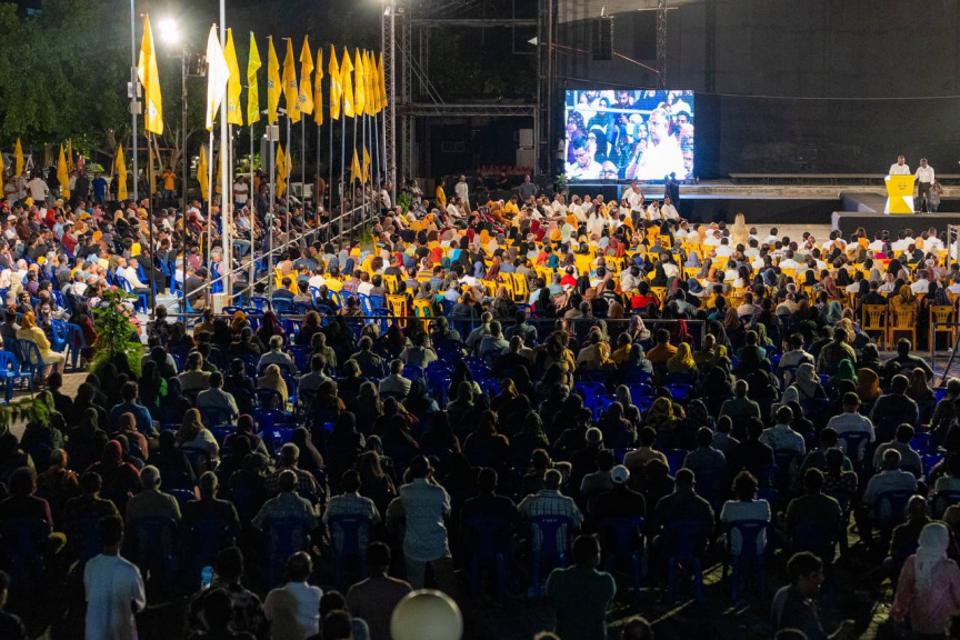 އެމްޑީޕީން 'ގާނޫނު އަސާސީގެ ދިފާއުގައި'ގެ ނަމުގައި ބޭއްވި ޖަލްސާގެ ތެރެއިން -- ސަން ފޮޓޯ/ މޫސާ ނަދީމް