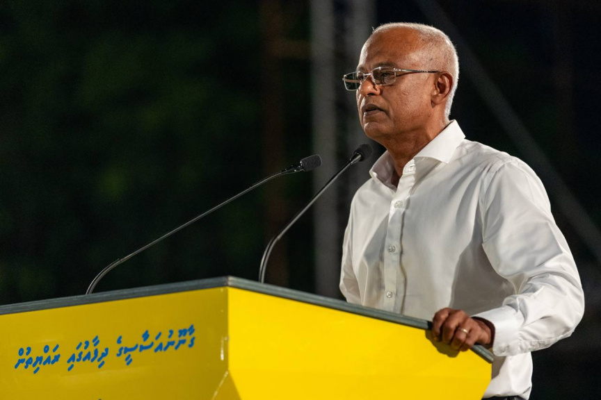 ކުރީގެ ރައީސް އިބްރާހީމް މުޙައްމަދު ޞާލިޙް: އެމްޑީޕީން ބޭއްވި  އެމްޑީޕީން ބޭއްވި ޖަލްސާއާއި ގައުމީ މަޖިލީހުގެ ބައްދަލުވުމުގައި ސަރުކާރަށް ވަރަށް ބޮޑަށް ފާޑުކިޔައިފައިވޭ -- ސަން ފޮޓޯ/ މޫސާ ނަދީމް