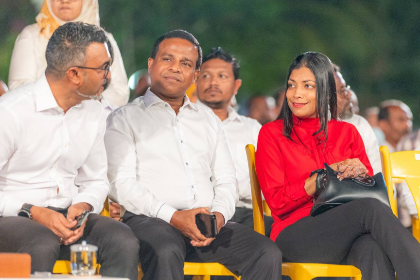 އެމްޑީޕީން 'ގާނޫނު އަސާސީގެ ދިފާއުގައި'ގެ ނަމުގައި ބޭއްވި ޖަލްސާގެ ތެރެއިން -- ސަން ފޮޓޯ/ މޫސާ ނަދީމް