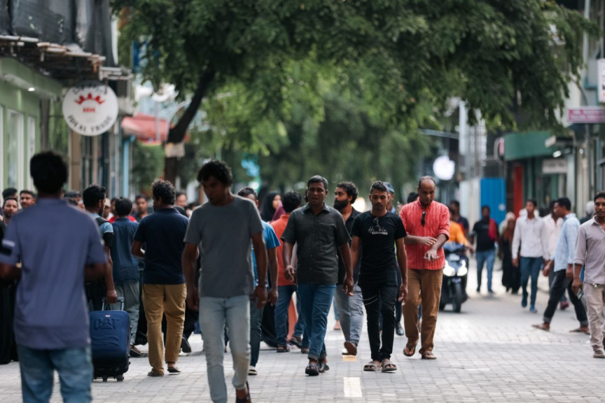 ފިތުރު އީދު ފާހަގަކުރުމަށް، ހަވީރު ވަގުތަކީ ހިނގާފައި އުޅޭ ވަގުތެއް ކަމަށް ކަނޑައެޅި -- ސަން ފޮޓޯ/ މާނިއު މުހައްމަދު 