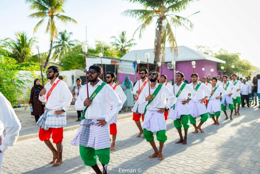 ރ. މީދޫ ހުޅަނގު އަވަށު ވެދުމާ ދިއުން: މި އަހަރު ވެސް ގިނަ ހަރަކާތްތަކެއް އެބަހުރި -- ފޮޓޯ/ މީދޫ ހުޅަނގު އަވަށު ޢީދު އުފާ