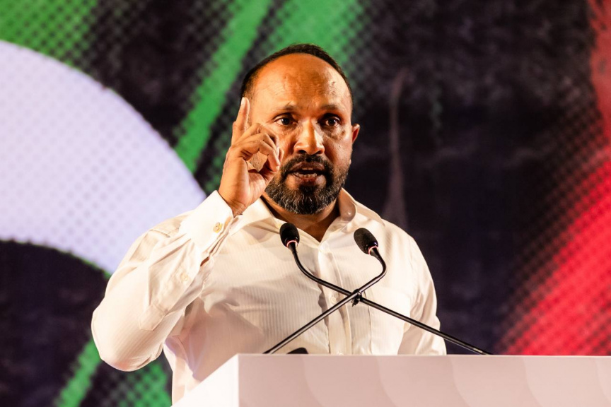 21 އޯގަސްޓު 2025: ކުރީގެ ރައީސް އަބްދުﷲ ޔާމީން އިސްވެ އުފެއްދެވި ޕީއެންއެފުން ބޭއްވި "ވޭކްއަޕް" ޖަލްސާގެ ތެރެއިން ކުރީގެ ނައިބު ރައީސް ޑރ. ޖަމީލް ވާހަކަދައްކަވަނީ -- ސަން ފޮޓޯ: މޫސާ ނަދީމް