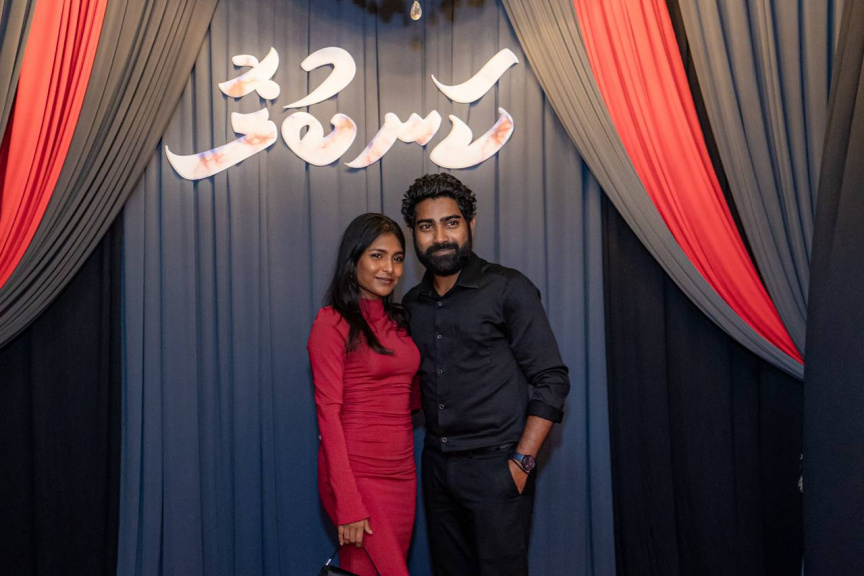 ކަނބުލޮގެ ޕްރިމިއާ ނައިޓްގެ ތެރެއިން -- ސަން ފޮޓޯ/ މޫސާ ނަދީމް