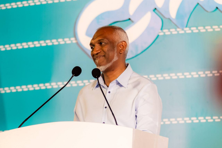 ޕީއެންސީން ބޭއްވި ދިވެހީންގެ ރާއްޖެ ޖަލްސާގެ ތެރެއިން -- ސަން ފޮޓޯ/ މޫސާ ނަދީމް