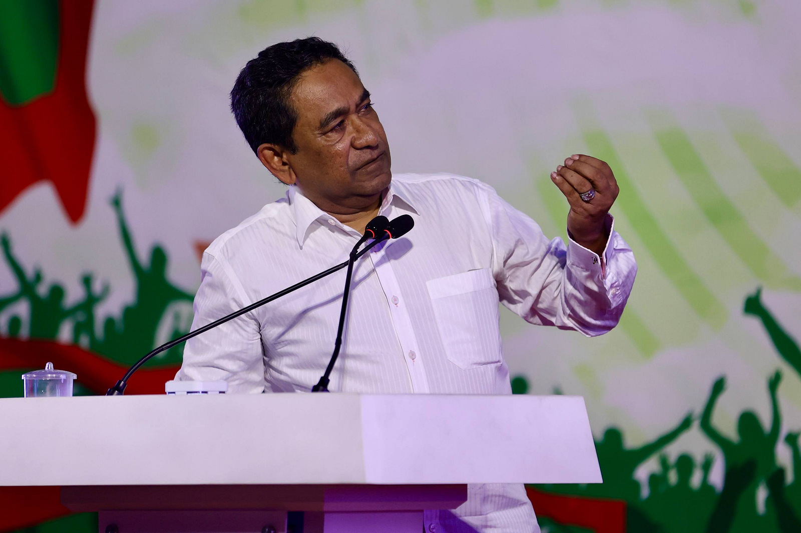 ކުރީގެ ރައީސް އަބްދުالله ޔާމީން އަބްދުލްގައްޔޫމުގެ ޕީއެންއެފްއިން 10 ސެޕްޓެމްބަރު 2026 ގައި ބޭއްވި "ފެހި ސިގްނަލް" ޖަލްސާގެ ތެރެއިން-- ސަން ފޮޓޯ: މުޙައްމަދު ޝާން